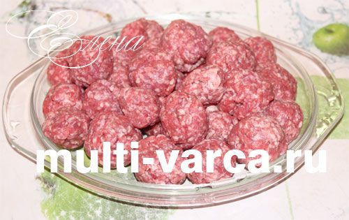 Гороховий суп із фрикадельками