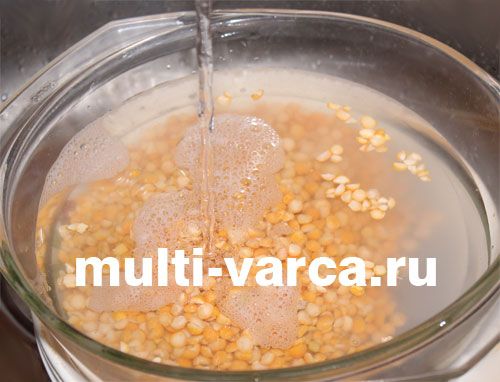 Гороховий суп із фрикадельками