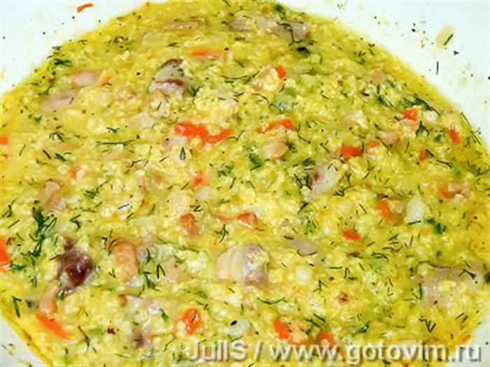 Пшоняна каша з м'ясом і шкварками
